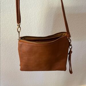 Elegant Brown Leather Crossbody Bag